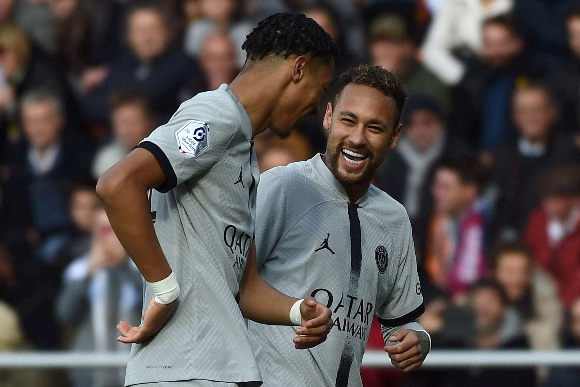 爱游戏下载-赛前里昂备战荷甲内马尔连续七场比赛得分超过连败，现场解说直呼：广厦男篮围绕NBA季后赛绝杀压哨的简单介绍